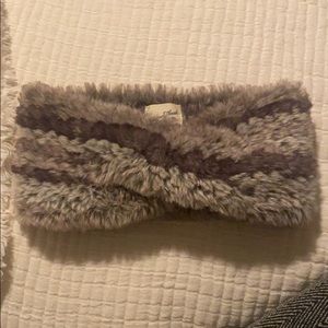 Universal Thread Cozy faux fur Headband
